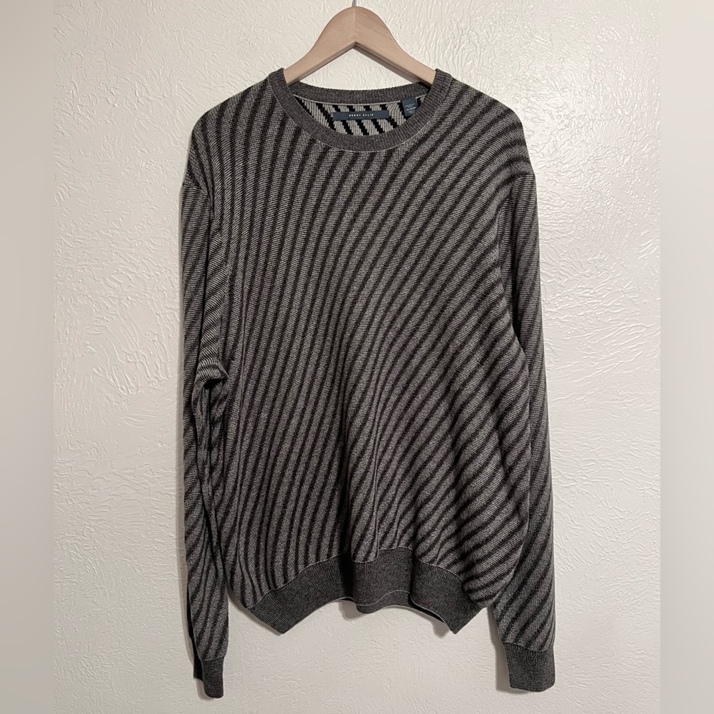 Perry Ellis Men’s Black & Gray Striped Crewneck Sweater XL